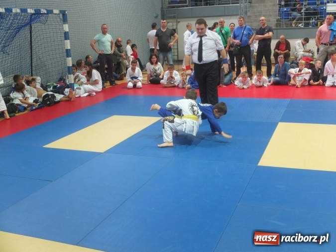 Zdjęcie w galerii na portalu naszraciborz.pl: Sukcesy najmłodszych Łamatorów wiadomości z regionu