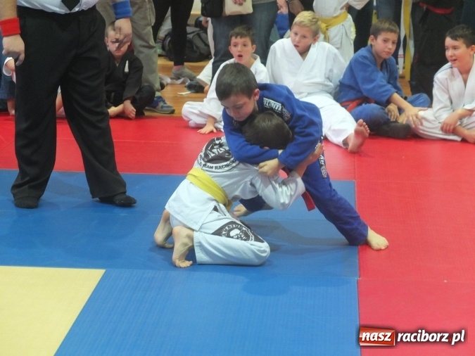 Zdjęcie w galerii na portalu naszraciborz.pl: Sukcesy najmłodszych Łamatorów wiadomości z regionu