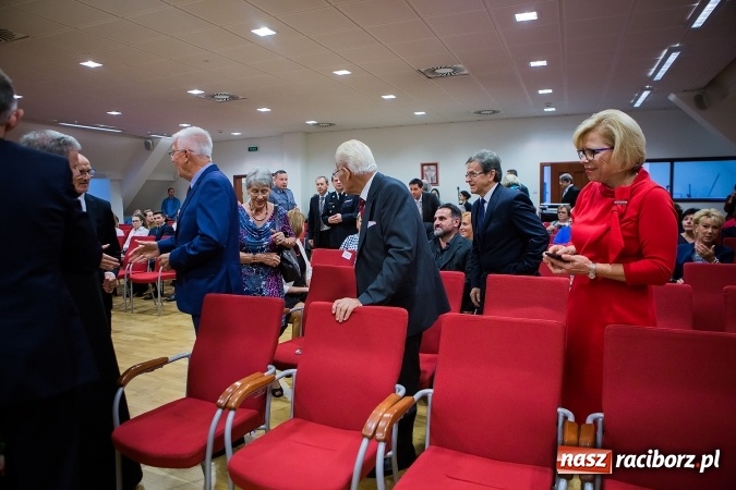 Zdjęcie w galerii na portalu naszraciborz.pl: Państwowa Wyższa Szkoła Zawodowa zainaugurowała nowy rok akademicki wiadomości z regionu