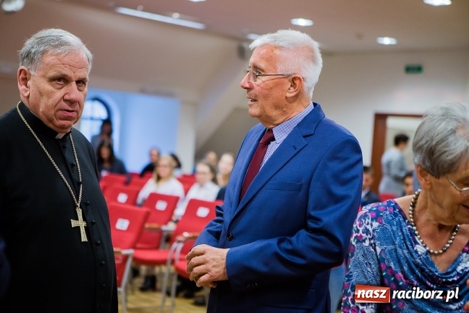 Zdjęcie w galerii na portalu naszraciborz.pl: Państwowa Wyższa Szkoła Zawodowa zainaugurowała nowy rok akademicki wiadomości z regionu