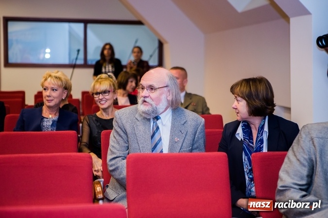 Zdjęcie w galerii na portalu naszraciborz.pl: Państwowa Wyższa Szkoła Zawodowa zainaugurowała nowy rok akademicki wiadomości z regionu