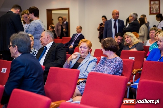 Zdjęcie w galerii na portalu naszraciborz.pl: Państwowa Wyższa Szkoła Zawodowa zainaugurowała nowy rok akademicki wiadomości z regionu