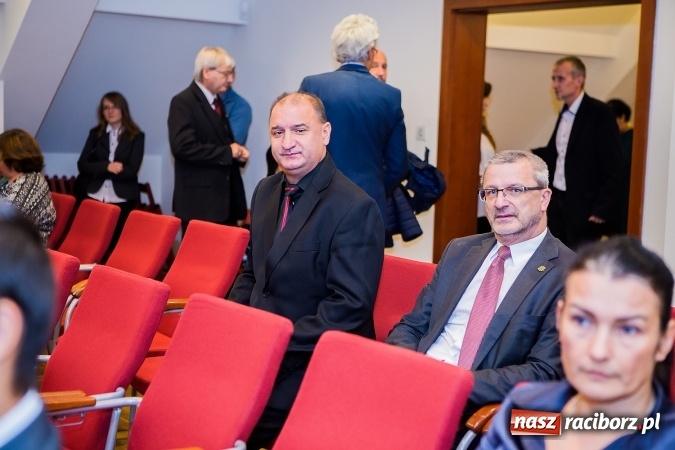 Zdjęcie w galerii na portalu naszraciborz.pl: Państwowa Wyższa Szkoła Zawodowa zainaugurowała nowy rok akademicki wiadomości z regionu