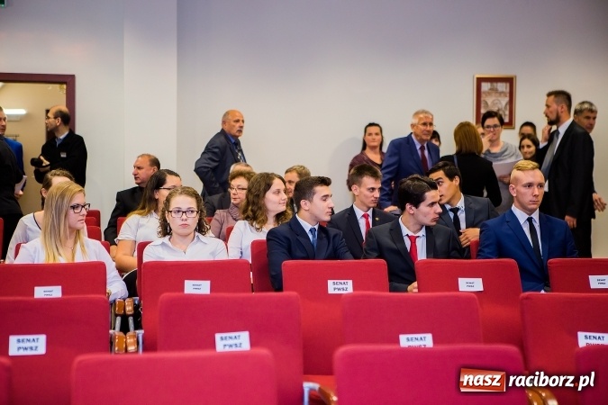 Zdjęcie w galerii na portalu naszraciborz.pl: Państwowa Wyższa Szkoła Zawodowa zainaugurowała nowy rok akademicki wiadomości z regionu