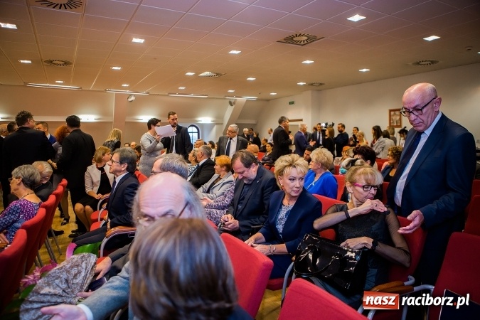 Zdjęcie w galerii na portalu naszraciborz.pl: Państwowa Wyższa Szkoła Zawodowa zainaugurowała nowy rok akademicki wiadomości z regionu