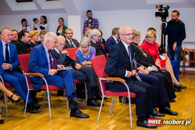 Zdjęcie w galerii na portalu naszraciborz.pl: Państwowa Wyższa Szkoła Zawodowa zainaugurowała nowy rok akademicki wiadomości z regionu
