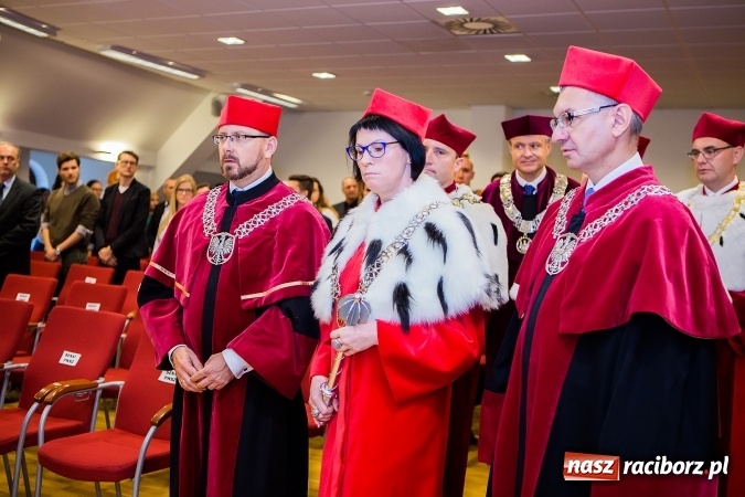 Zdjęcie w galerii na portalu naszraciborz.pl: Państwowa Wyższa Szkoła Zawodowa zainaugurowała nowy rok akademicki wiadomości z regionu