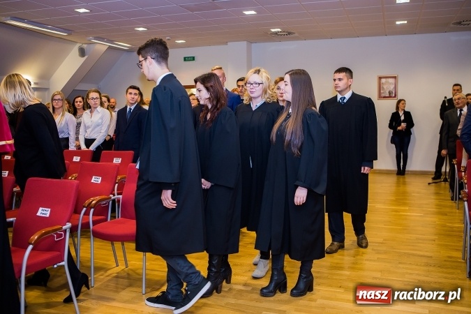 Zdjęcie w galerii na portalu naszraciborz.pl: Państwowa Wyższa Szkoła Zawodowa zainaugurowała nowy rok akademicki wiadomości z regionu