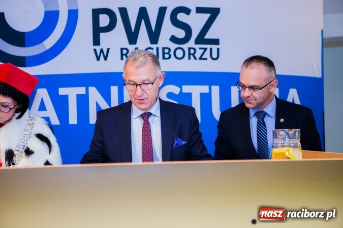 Zdjęcie w galerii na portalu naszraciborz.pl: Państwowa Wyższa Szkoła Zawodowa zainaugurowała nowy rok akademicki wiadomości z regionu