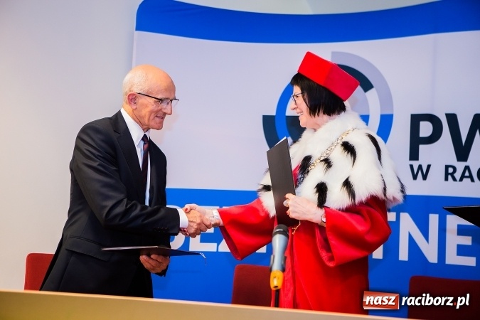 Zdjęcie w galerii na portalu naszraciborz.pl: Państwowa Wyższa Szkoła Zawodowa zainaugurowała nowy rok akademicki wiadomości z regionu