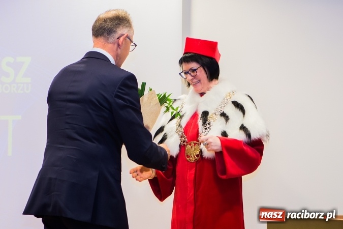 Zdjęcie w galerii na portalu naszraciborz.pl: Państwowa Wyższa Szkoła Zawodowa zainaugurowała nowy rok akademicki wiadomości z regionu