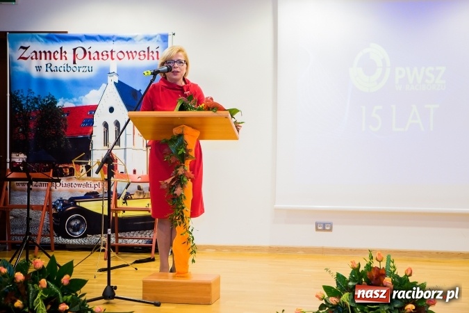 Zdjęcie w galerii na portalu naszraciborz.pl: Państwowa Wyższa Szkoła Zawodowa zainaugurowała nowy rok akademicki wiadomości z regionu