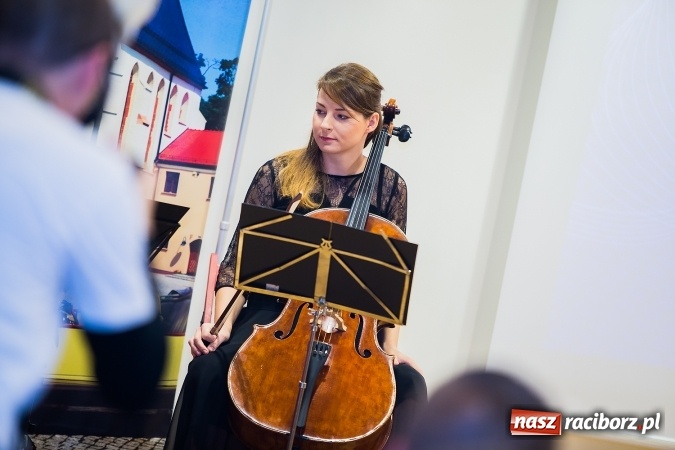 Zdjęcie w galerii na portalu naszraciborz.pl: Państwowa Wyższa Szkoła Zawodowa zainaugurowała nowy rok akademicki wiadomości z regionu