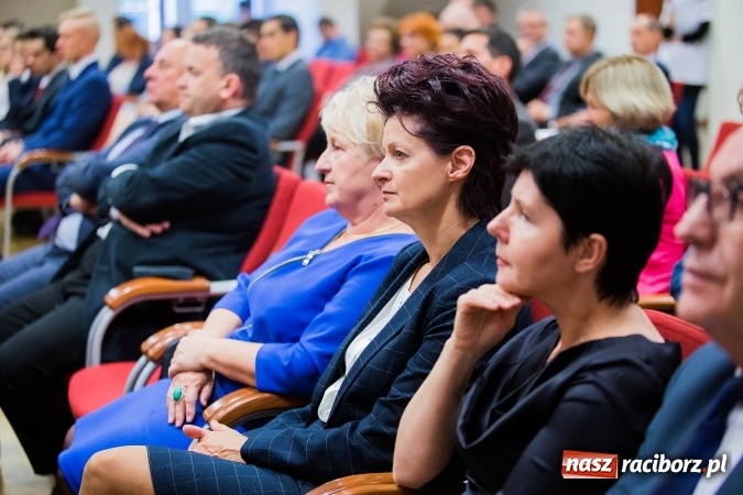 Zdjęcie w galerii na portalu naszraciborz.pl: Państwowa Wyższa Szkoła Zawodowa zainaugurowała nowy rok akademicki wiadomości z regionu