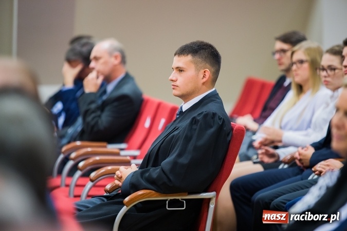 Zdjęcie w galerii na portalu naszraciborz.pl: Państwowa Wyższa Szkoła Zawodowa zainaugurowała nowy rok akademicki wiadomości z regionu