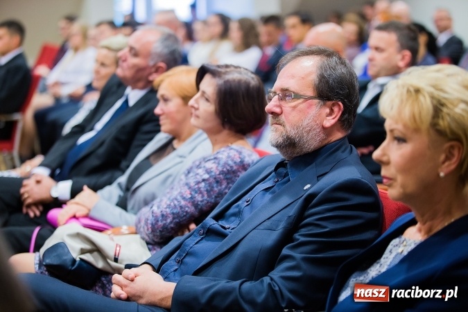 Zdjęcie w galerii na portalu naszraciborz.pl: Państwowa Wyższa Szkoła Zawodowa zainaugurowała nowy rok akademicki wiadomości z regionu