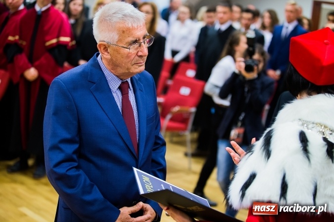 Zdjęcie w galerii na portalu naszraciborz.pl: Państwowa Wyższa Szkoła Zawodowa zainaugurowała nowy rok akademicki wiadomości z regionu