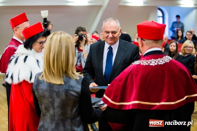 Zdjęcie w galerii na portalu naszraciborz.pl: Państwowa Wyższa Szkoła Zawodowa zainaugurowała nowy rok akademicki wiadomości z regionu