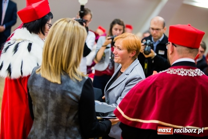 Zdjęcie w galerii na portalu naszraciborz.pl: Państwowa Wyższa Szkoła Zawodowa zainaugurowała nowy rok akademicki wiadomości z regionu