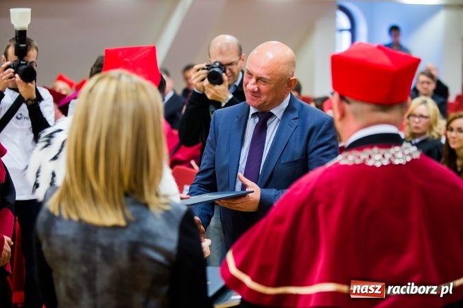 Zdjęcie w galerii na portalu naszraciborz.pl: Państwowa Wyższa Szkoła Zawodowa zainaugurowała nowy rok akademicki wiadomości z regionu