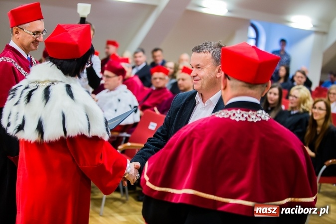 Zdjęcie w galerii na portalu naszraciborz.pl: Państwowa Wyższa Szkoła Zawodowa zainaugurowała nowy rok akademicki wiadomości z regionu