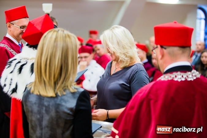 Zdjęcie w galerii na portalu naszraciborz.pl: Państwowa Wyższa Szkoła Zawodowa zainaugurowała nowy rok akademicki wiadomości z regionu