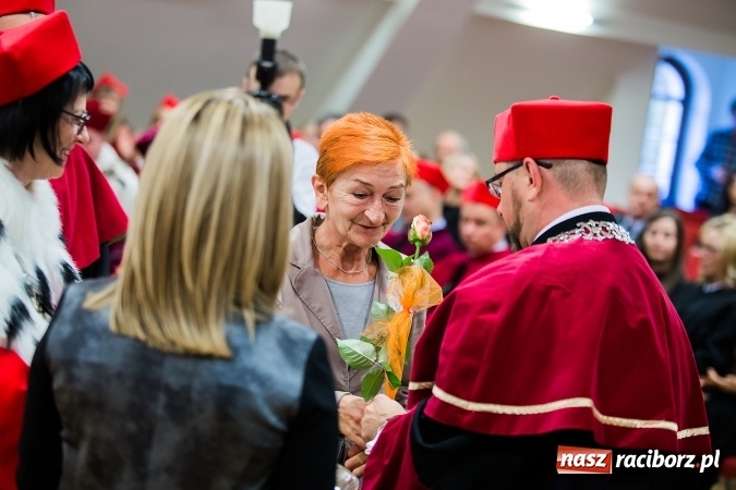 Zdjęcie w galerii na portalu naszraciborz.pl: Państwowa Wyższa Szkoła Zawodowa zainaugurowała nowy rok akademicki wiadomości z regionu