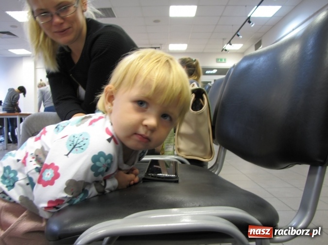 Zdjęcie w galerii na portalu naszraciborz.pl: Krakowska akcja charytatywna z udziałem mieszkanki Krowiarek wiadomości z regionu