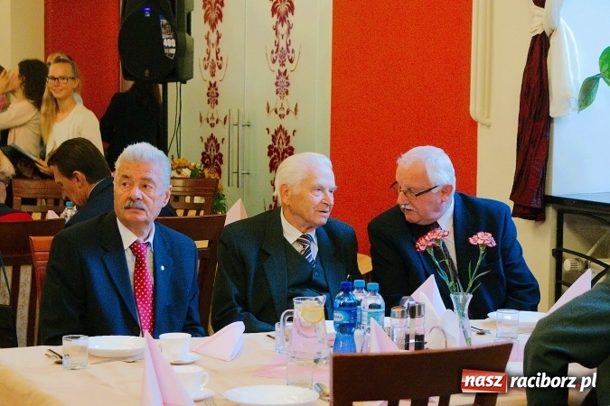 Zdjęcie w galerii na portalu naszraciborz.pl: Emeryci i renciści ZNP obchodzili dziś Dzień Edukacji Narodowej wiadomości z regionu