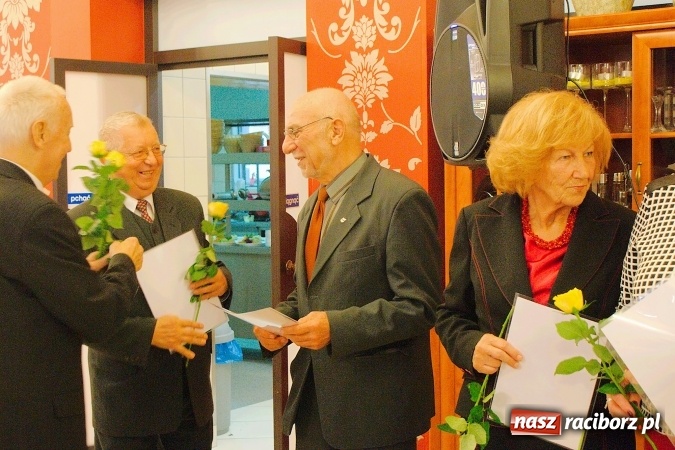 Zdjęcie w galerii na portalu naszraciborz.pl: Emeryci i renciści ZNP obchodzili dziś Dzień Edukacji Narodowej wiadomości z regionu