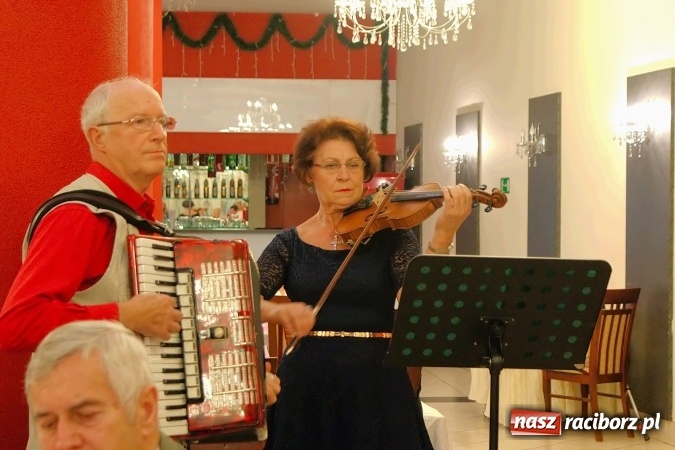 Zdjęcie w galerii na portalu naszraciborz.pl: Emeryci i renciści ZNP obchodzili dziś Dzień Edukacji Narodowej wiadomości z regionu