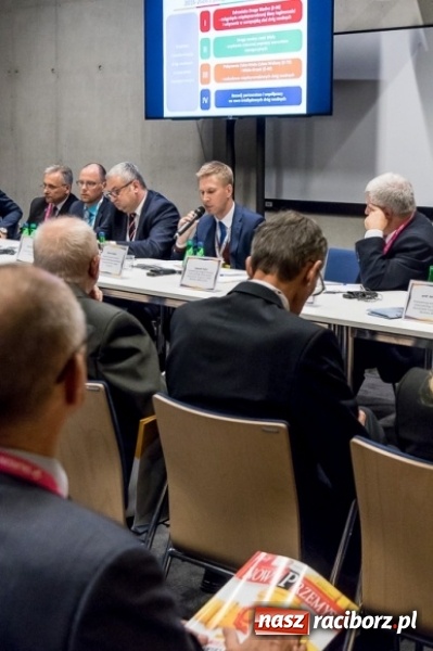 Zdjęcie w galerii na portalu naszraciborz.pl: Nie ma Śląska bez Odry - panel na temat przyszłości transportu wodnego na zakończenie VI Kongresu Małej i Średniej Przedsiębiorczości wiadomości z regionu