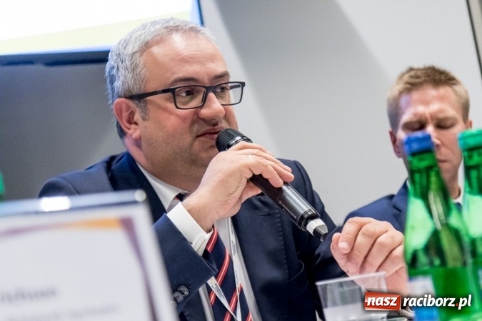 Zdjęcie w galerii na portalu naszraciborz.pl: Nie ma Śląska bez Odry - panel na temat przyszłości transportu wodnego na zakończenie VI Kongresu Małej i Średniej Przedsiębiorczości wiadomości z regionu