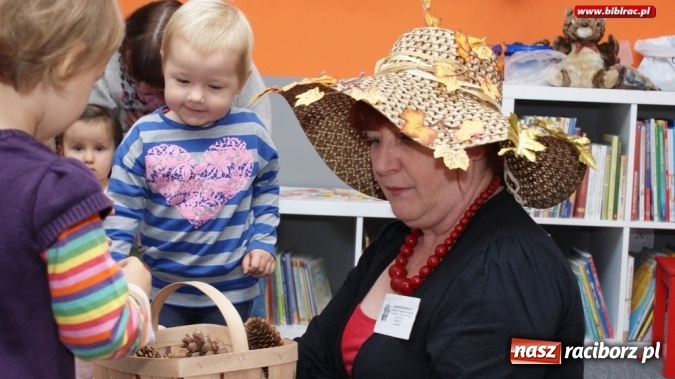 Zdjęcie w galerii na portalu naszraciborz.pl: Jesień w Klubie Malucha w bibliotece na Ostrogu wiadomości z regionu