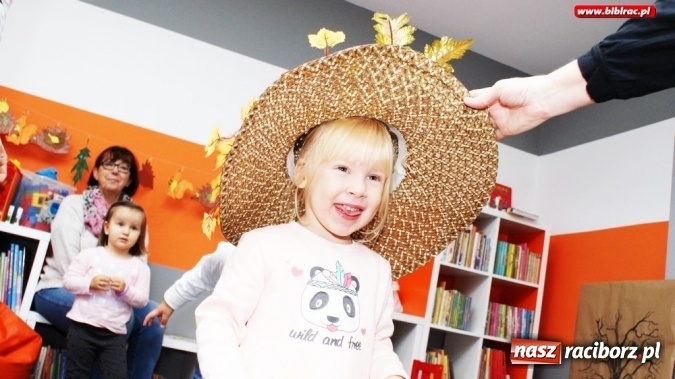 Zdjęcie w galerii na portalu naszraciborz.pl: Jesień w Klubie Malucha w bibliotece na Ostrogu wiadomości z regionu