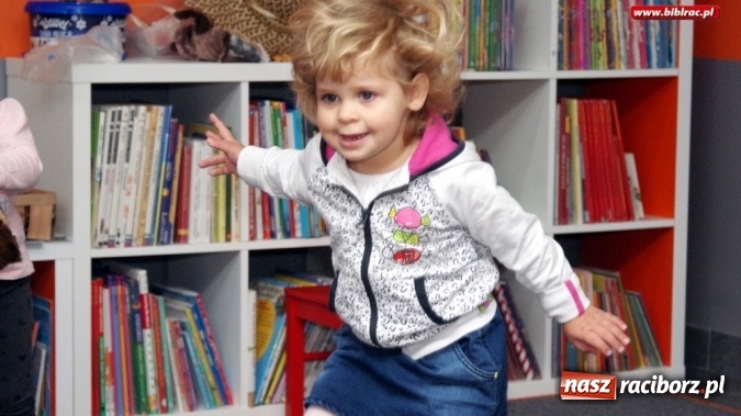 Zdjęcie w galerii na portalu naszraciborz.pl: Jesień w Klubie Malucha w bibliotece na Ostrogu wiadomości z regionu