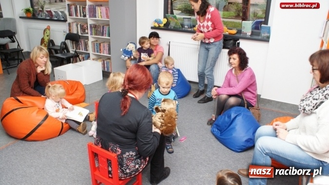 Zdjęcie w galerii na portalu naszraciborz.pl: Jesień w Klubie Malucha w bibliotece na Ostrogu wiadomości z regionu