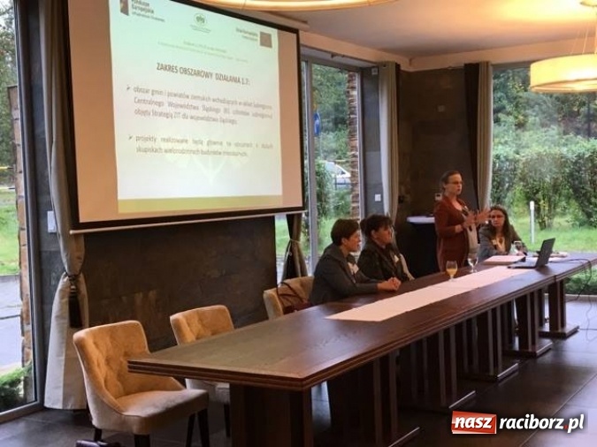 Zdjęcie w galerii na portalu naszraciborz.pl: Spotkanie informacyjne dotyczące poddziałania 1.7.1 w Subregionie Centralnym wiadomości z regionu