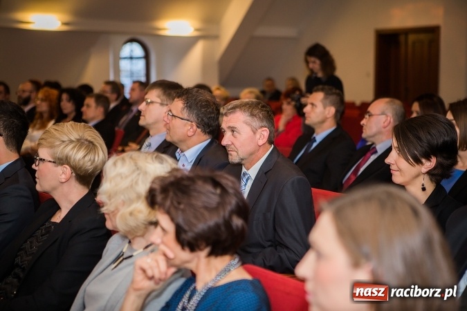 Zdjęcie w galerii na portalu naszraciborz.pl: Powiatowe obchody Dnia Edukacji Narodowej na Zamku Piastowskim wiadomości z regionu