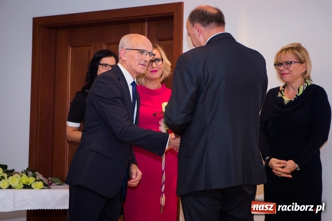 Zdjęcie w galerii na portalu naszraciborz.pl: Powiatowe obchody Dnia Edukacji Narodowej na Zamku Piastowskim wiadomości z regionu