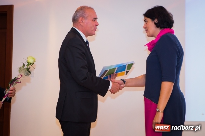 Zdjęcie w galerii na portalu naszraciborz.pl: Powiatowe obchody Dnia Edukacji Narodowej na Zamku Piastowskim wiadomości z regionu