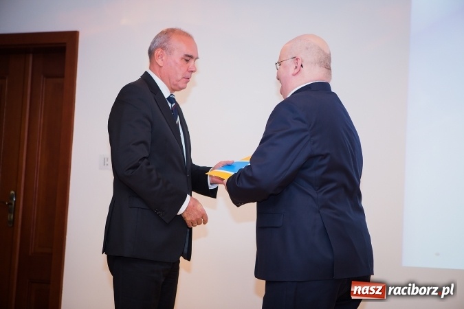 Zdjęcie w galerii na portalu naszraciborz.pl: Powiatowe obchody Dnia Edukacji Narodowej na Zamku Piastowskim wiadomości z regionu