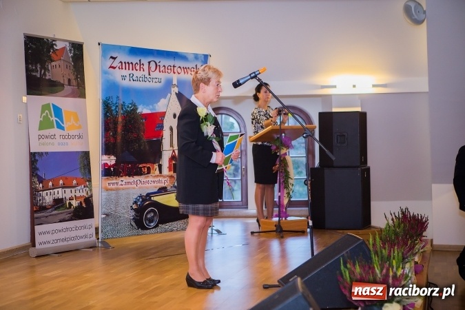 Zdjęcie w galerii na portalu naszraciborz.pl: Powiatowe obchody Dnia Edukacji Narodowej na Zamku Piastowskim wiadomości z regionu