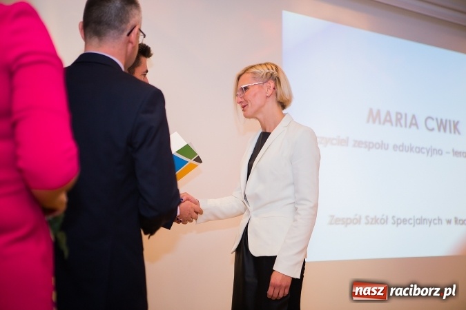 Zdjęcie w galerii na portalu naszraciborz.pl: Powiatowe obchody Dnia Edukacji Narodowej na Zamku Piastowskim wiadomości z regionu