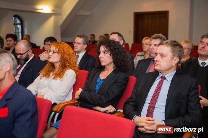 Zdjęcie w galerii na portalu naszraciborz.pl: Powiatowe obchody Dnia Edukacji Narodowej na Zamku Piastowskim wiadomości z regionu