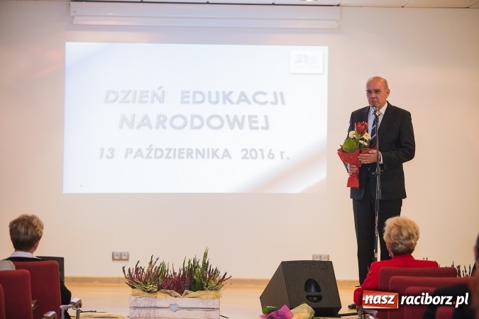 Zdjęcie w galerii na portalu naszraciborz.pl: Powiatowe obchody Dnia Edukacji Narodowej na Zamku Piastowskim wiadomości z regionu