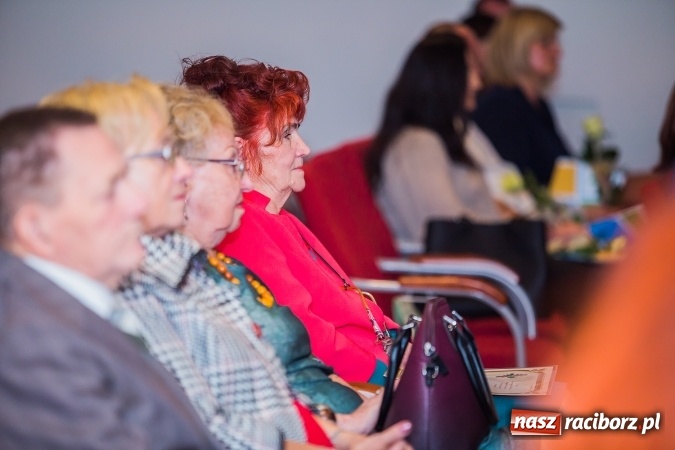 Zdjęcie w galerii na portalu naszraciborz.pl: Powiatowe obchody Dnia Edukacji Narodowej na Zamku Piastowskim wiadomości z regionu