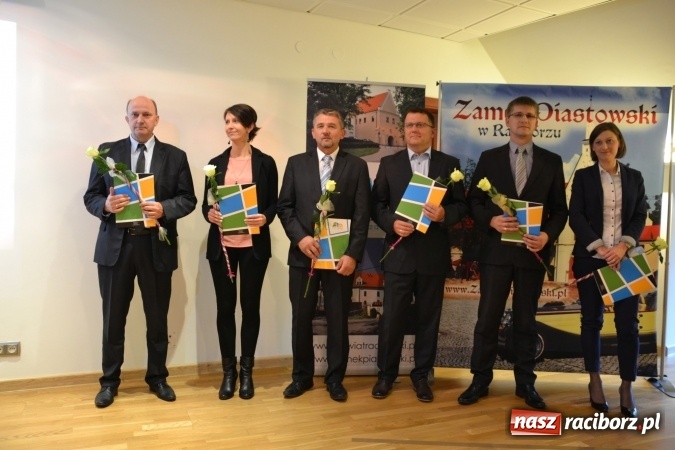 Zdjęcie w galerii na portalu naszraciborz.pl: Powiatowe obchody Dnia Edukacji Narodowej na Zamku Piastowskim wiadomości z regionu