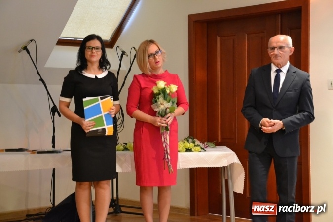 Zdjęcie w galerii na portalu naszraciborz.pl: Powiatowe obchody Dnia Edukacji Narodowej na Zamku Piastowskim wiadomości z regionu