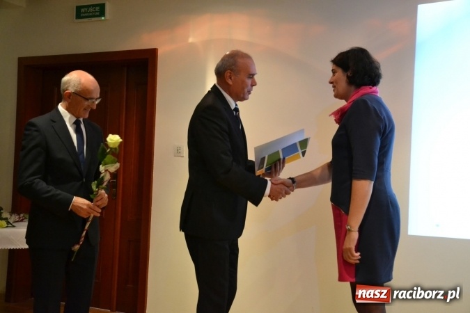 Zdjęcie w galerii na portalu naszraciborz.pl: Powiatowe obchody Dnia Edukacji Narodowej na Zamku Piastowskim wiadomości z regionu